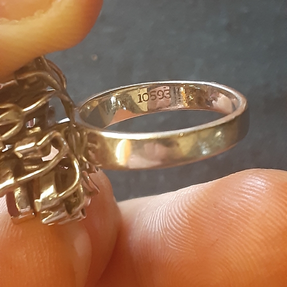 Vintage Platinum Band Ruby Cluster Cocktail Ring Mid Century - Picture 2 of 13